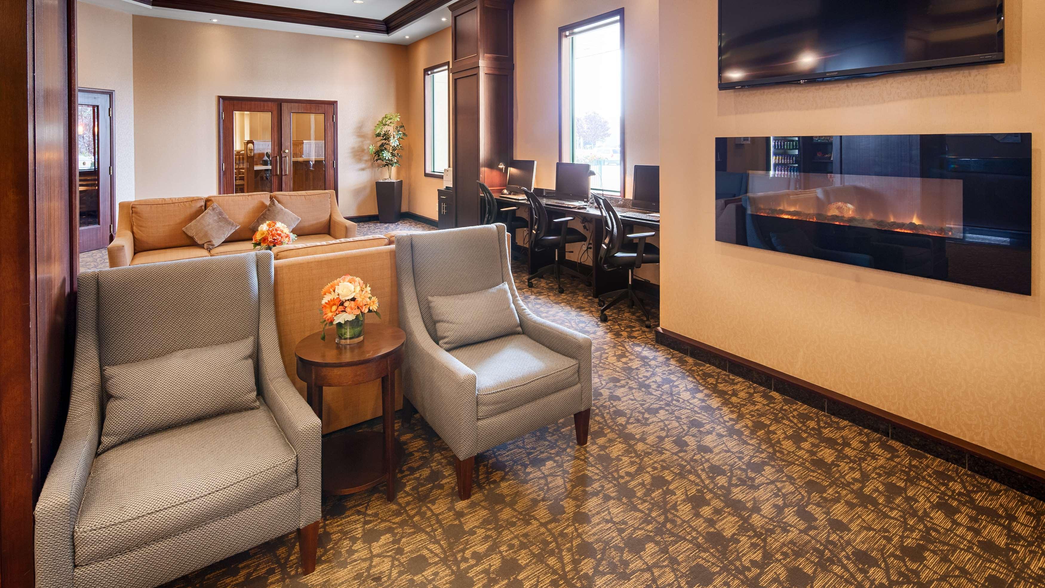 Best Western Plus Winnipeg Airport Hotel Exteriér fotografie