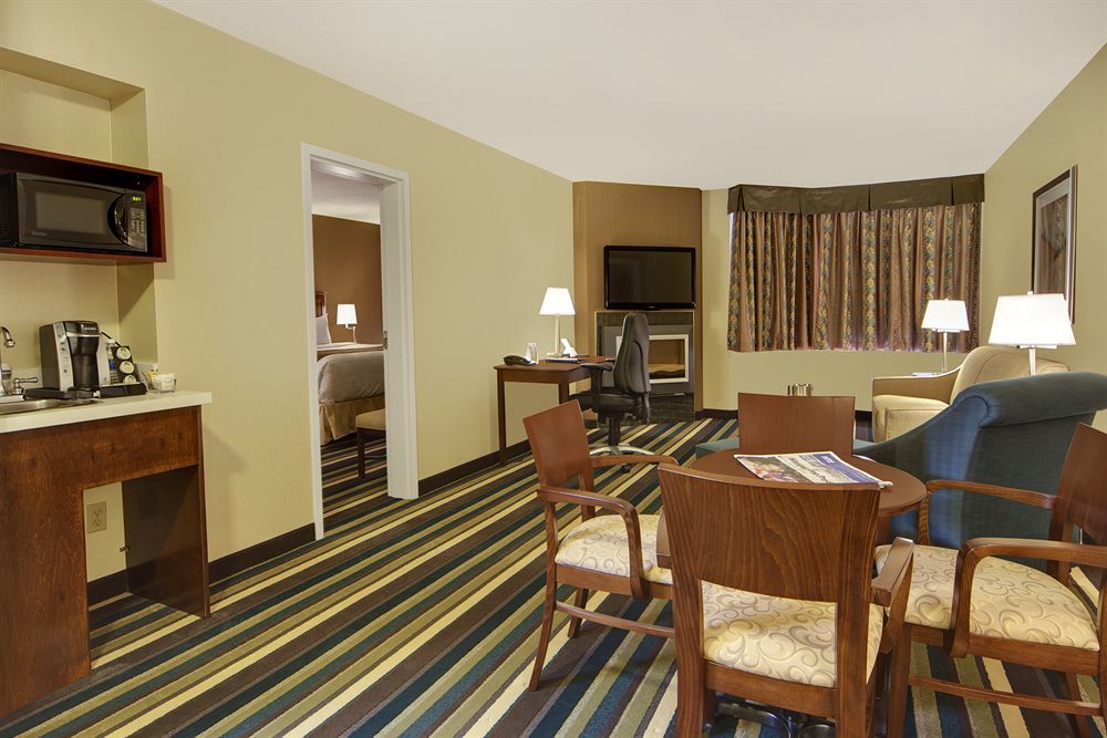 Best Western Plus Winnipeg Airport Hotel Exteriér fotografie